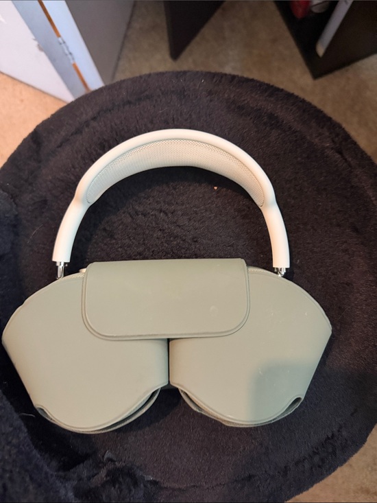 Apple Other - Apple Over‑Ear Headphones in Sage Green and Cream (Worn only 2 times)